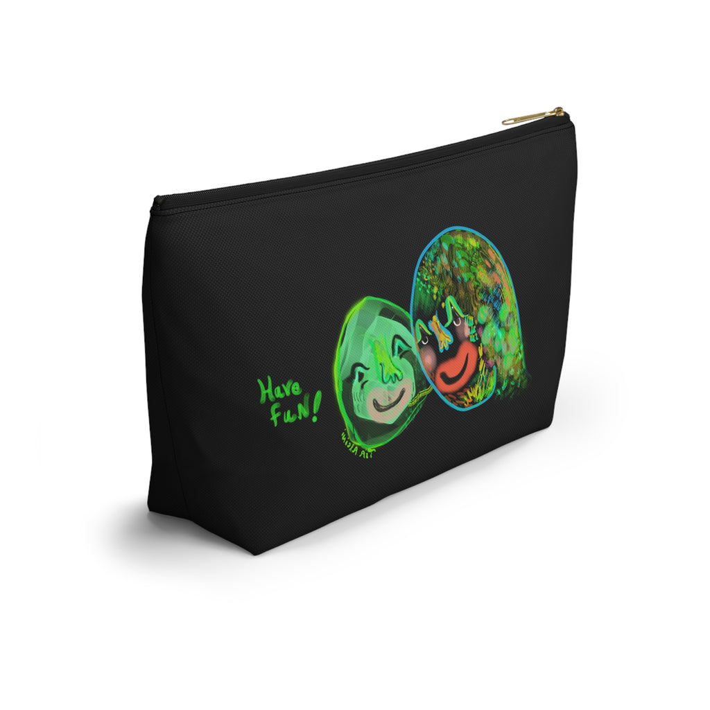 Accessory Pouch w T-bottom